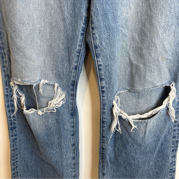 Rolla's Heidi Light Wash Denim High Rise Loose Straight Jeans - Picture 6 of 11